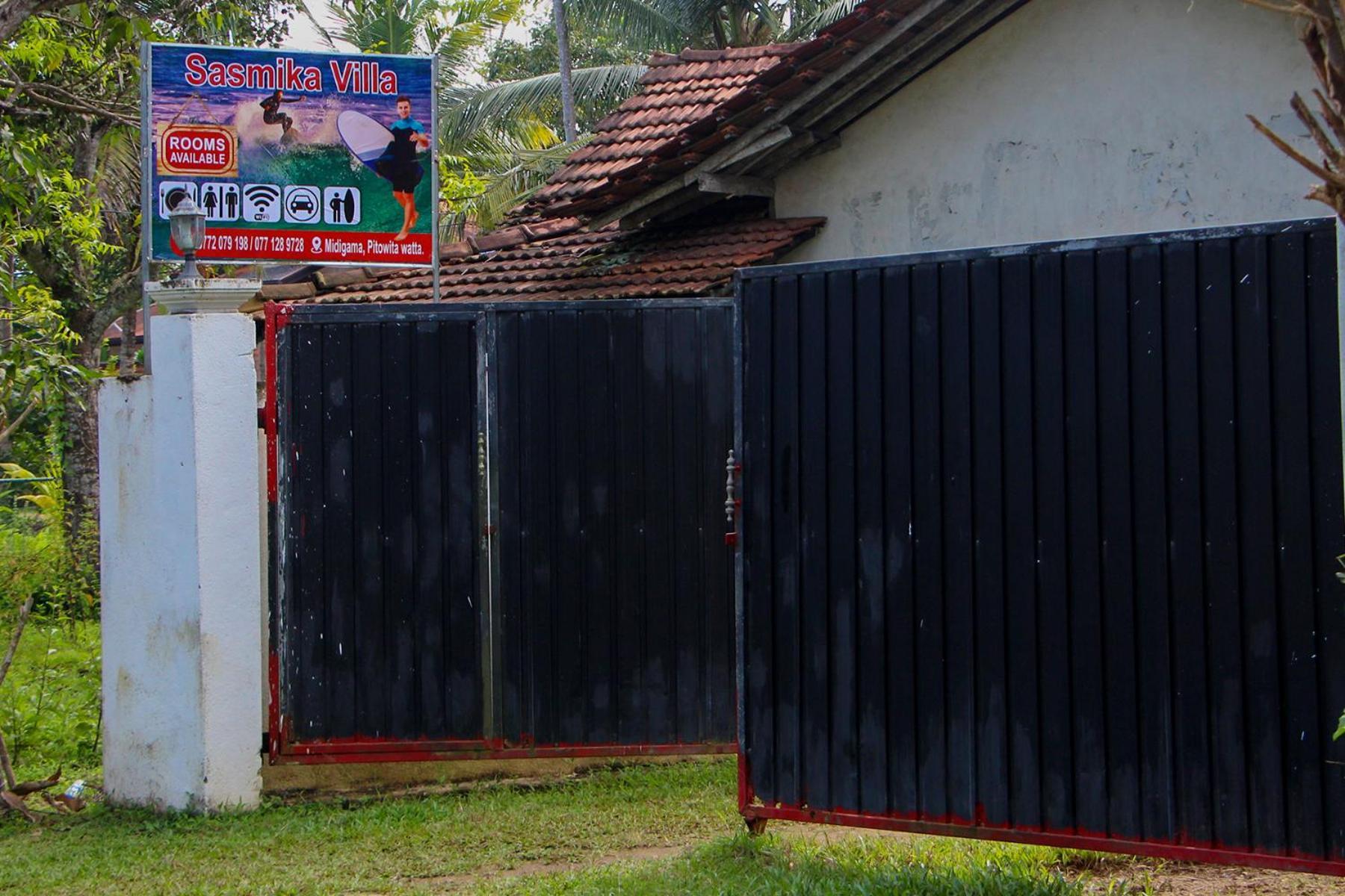 Sasmika Villa Surf&Yoga Hostel Weligama Esterno foto
