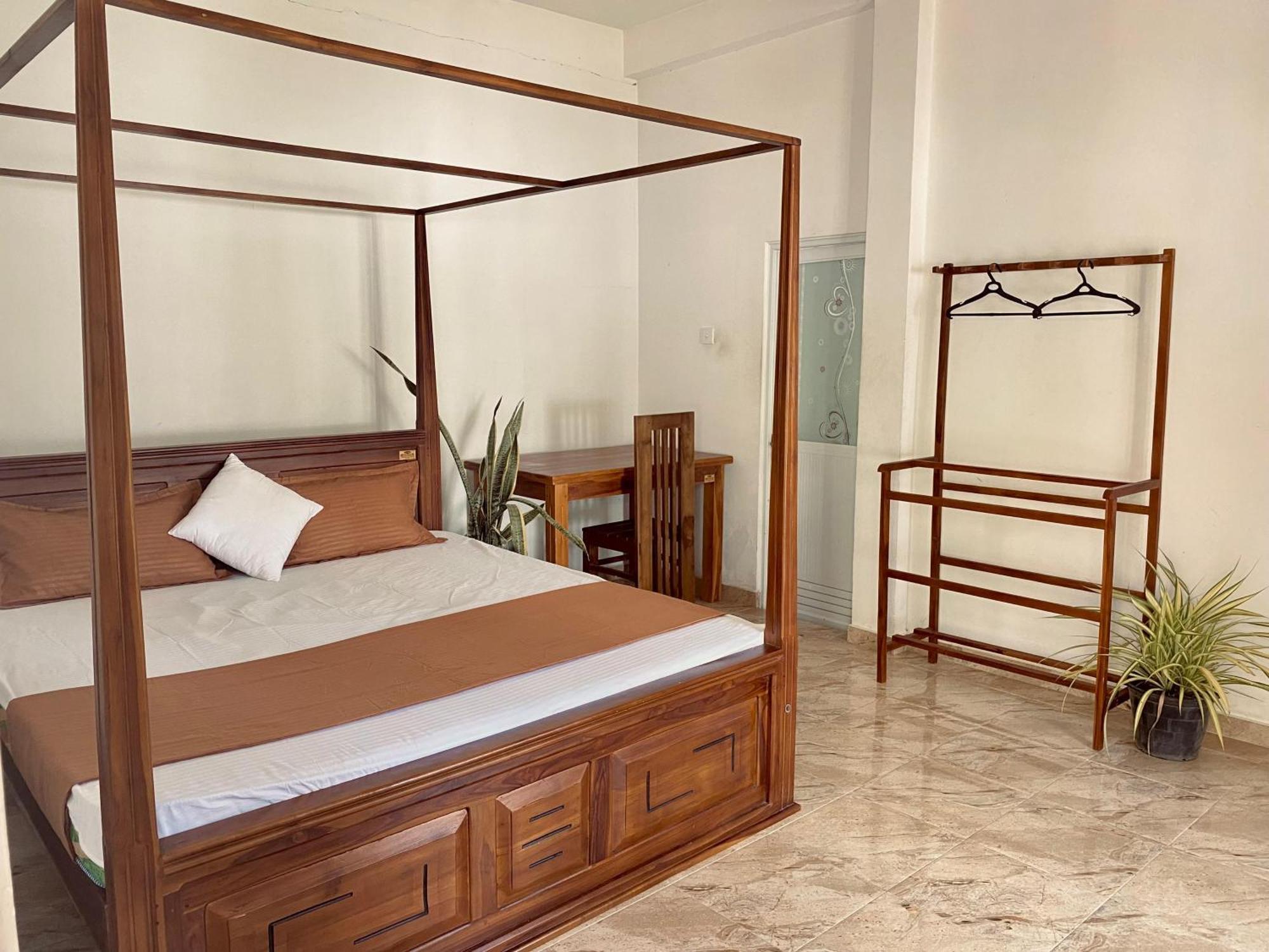 Sasmika Villa Surf&Yoga Hostel Weligama Esterno foto